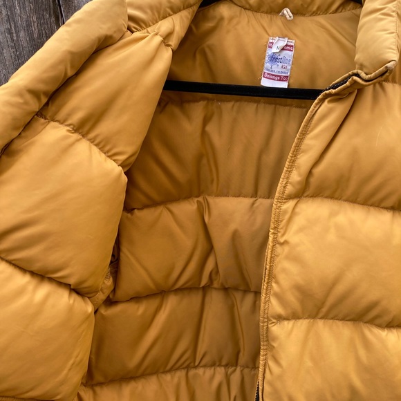 Men's VTG Frostline Kit Yellow Puffer Jacket M Full Zip Pockets Boulder Classic - Picture 6 of 15